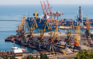 Возобновление экспорта металла через порты станет толчком для восстановления металлургической отрасли и наращивания объемов производства, пишет "РБК-Украина"