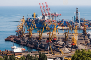 Відновлення експорту металу через порти стане поштовхом для відновлення металургійної галузі та нарощування обсягів виробництва, пише "РБК-Україна"