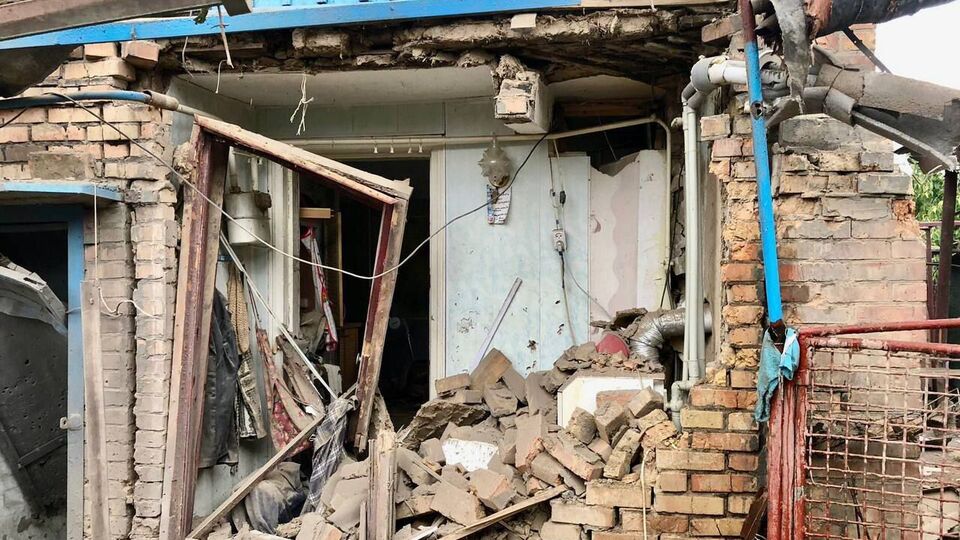 За попередніми даними, унаслідок обстрілу 10 людей дістали поранення