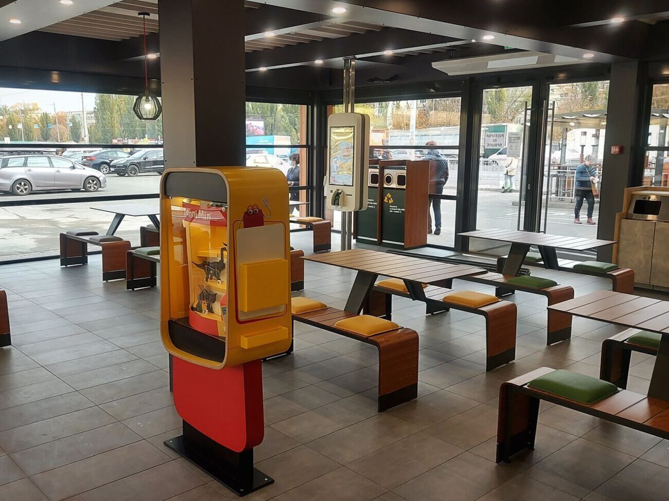 McDonald's c октября откроется для клиентов