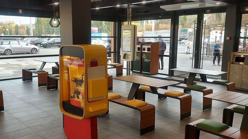 McDonald's c октября откроется для клиентов