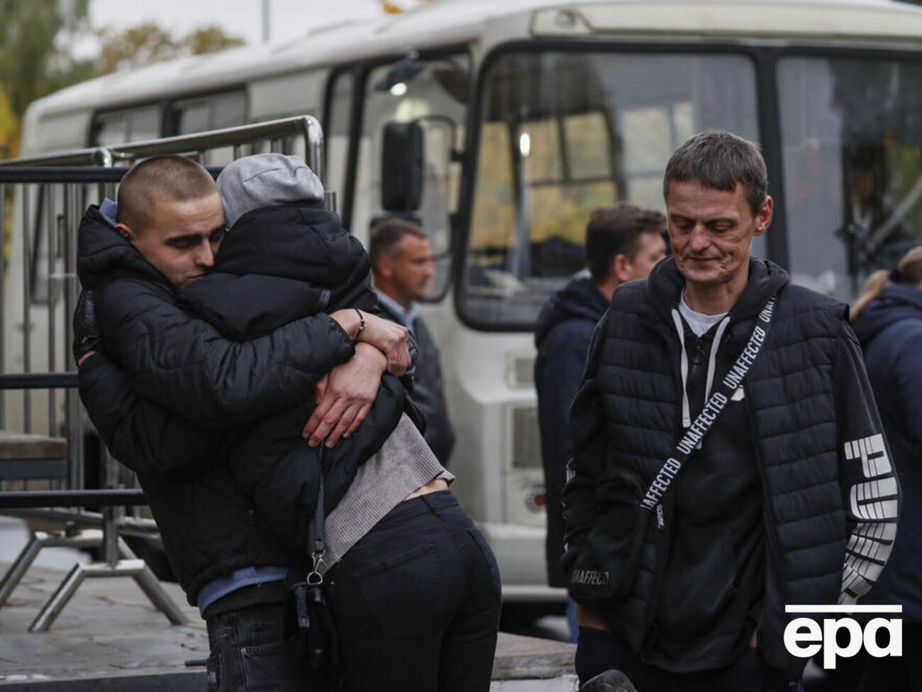 У РФ мобілізують насамперед чоловіків із провінції, розповідають росіяни