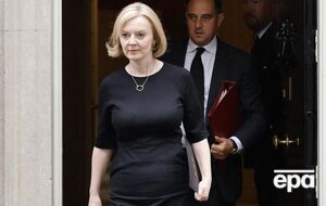 Путину нельзя позволить менять международные границы с помощью грубой силы, отметила Трасс