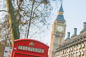 Великобритания не признает результатов фиктивных референдумов и какой-либо аннексии украинской территории, заявил глава МИД