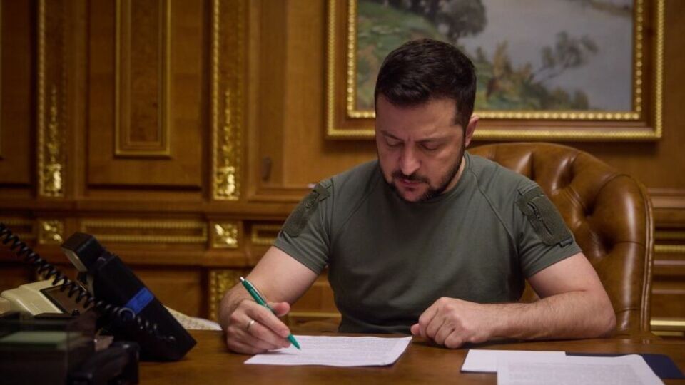 Володимир Зеленський поговорив із прем'єр-міністром Японії Фуміо Кісідою