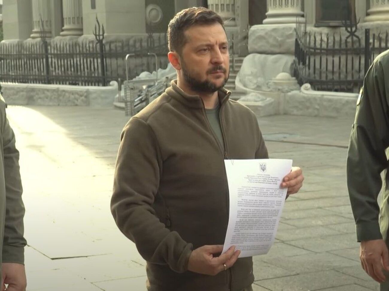 30 сентября Зеленский сообщил, что Украина подает заявку в НАТО по ускоренной процедуре