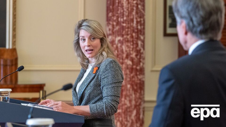Глава МЗС Канади підтримала прагнення України у НАТО