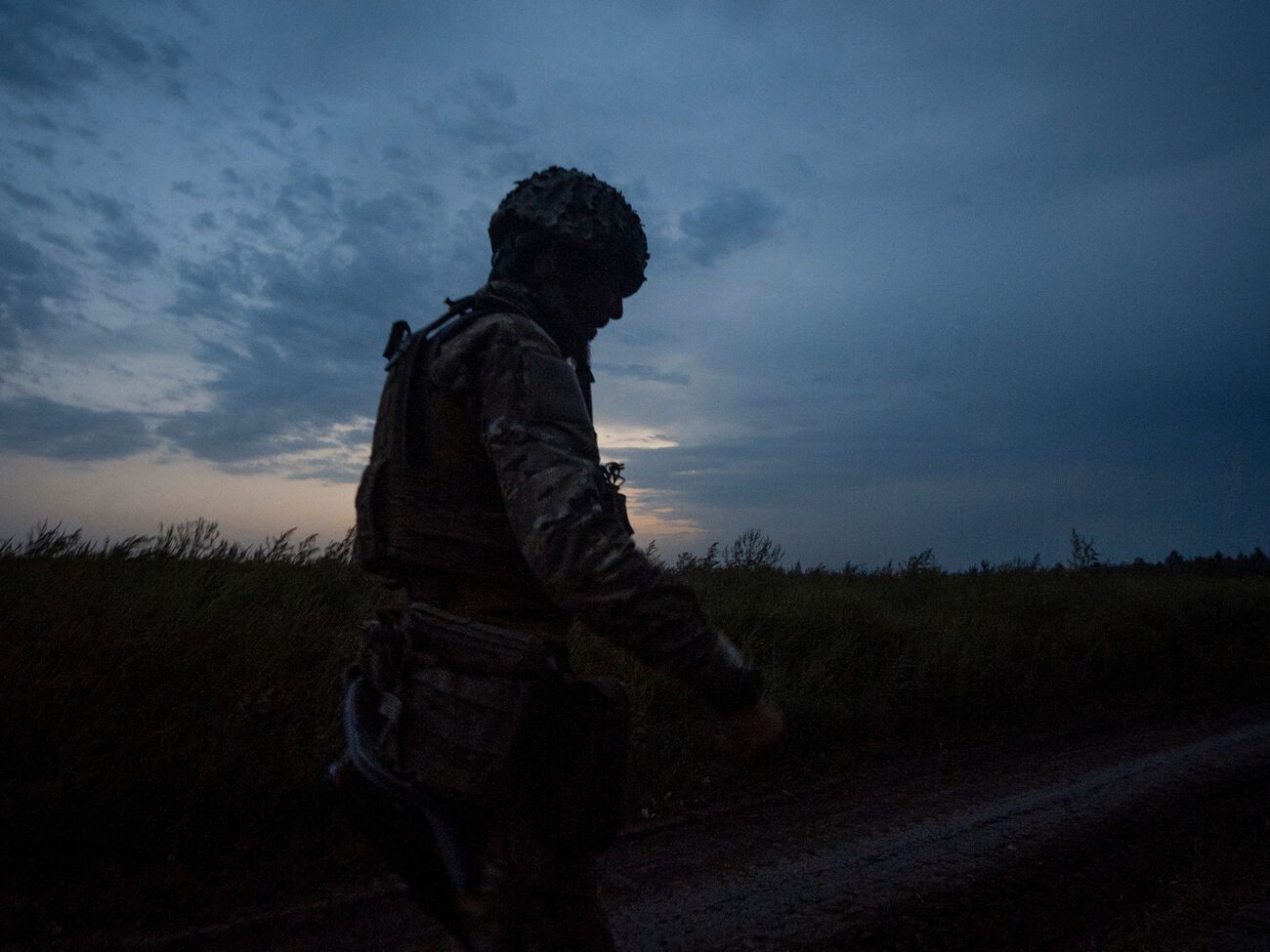 Украинские защитники отбивают атаки врага и не дают оккупантам продвинуться вглубь страны, сообщили в Генштабе