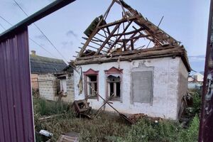 У Нікополі внаслідок нічних обстрілів пошкоджено п'ять приватних будинків