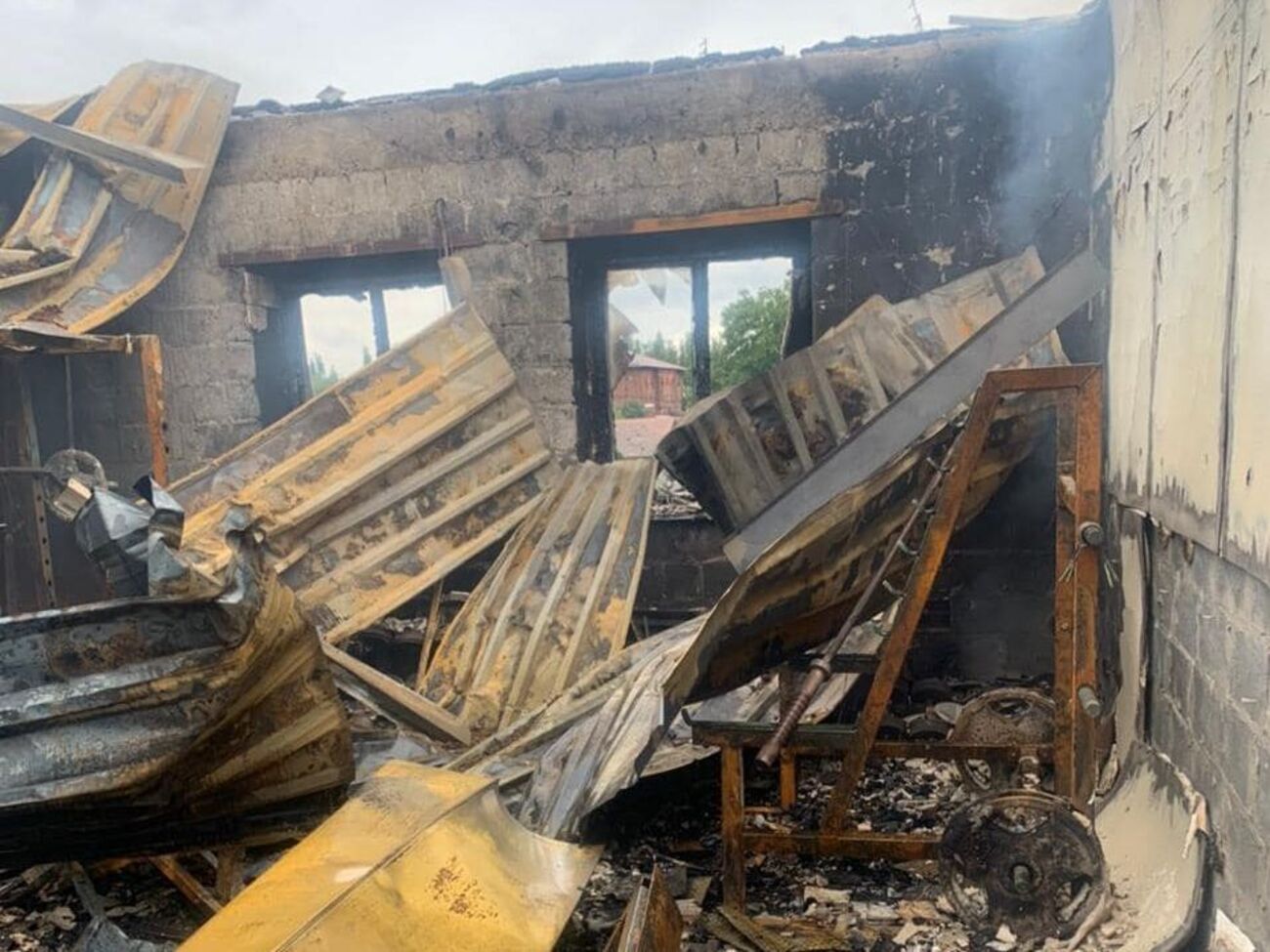 Росіяни зруйнували обстрілом спортзал у Слов'янську