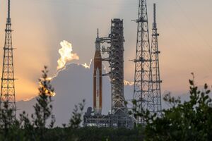 Миссию на Луну, согласно сообщениям NASA, в следующий раз попытаются запустить не ранее середины октября