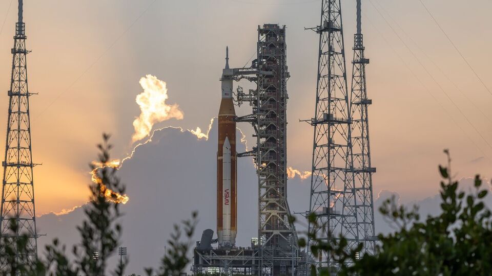 Миссию на Луну, согласно сообщениям NASA, в следующий раз попытаются запустить не ранее середины октября