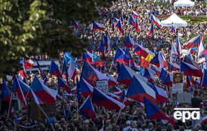 Участники акции критиковали высокие цены на энергоносители и прозападный курс действующей власти. В правительстве считают, что митинг организовали пророссийские силы