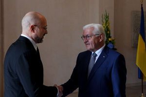 Шмыгаль встретился со Штайнмайером в Германии