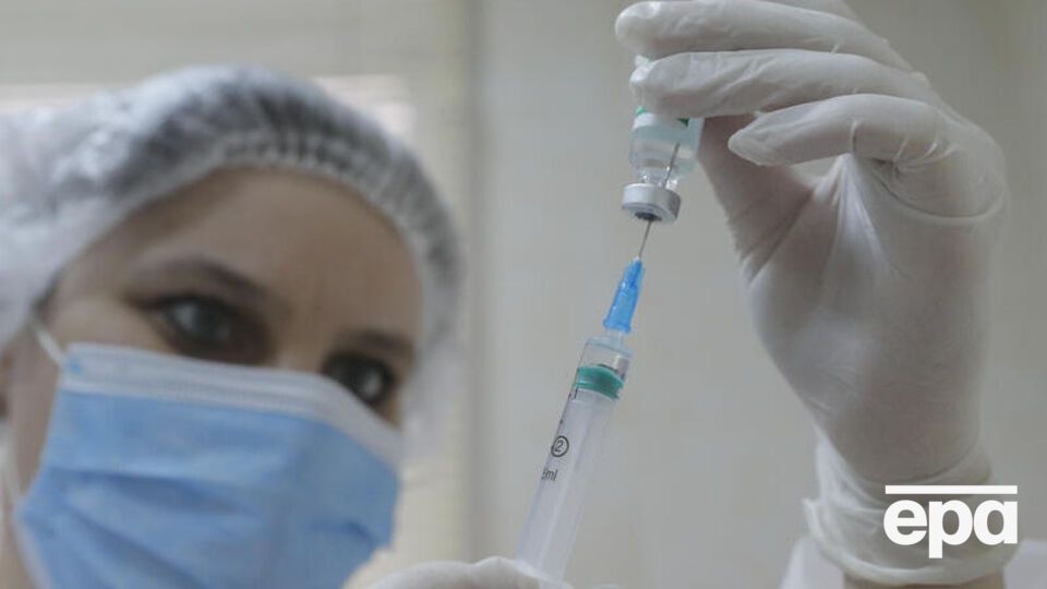 Вакцинація проти коронавірусу почалася в Україні у лютому 2021 року