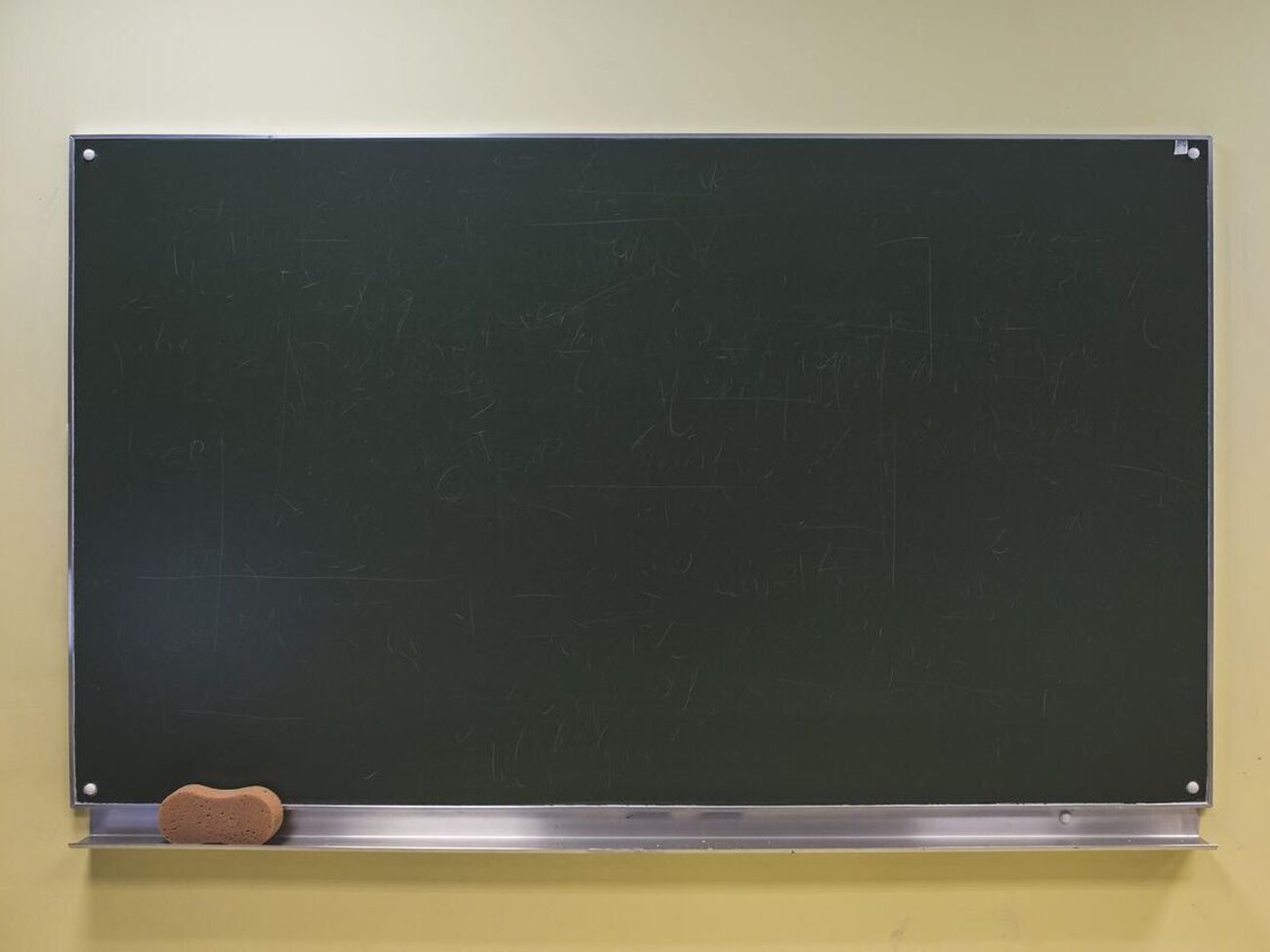 В Генштабе заявили, что враг цинично использует детей для прикрытия