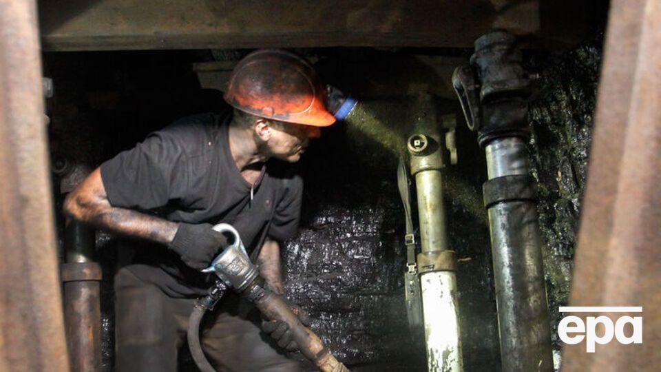 Вугільну промисловість доведеться відновлювати, зазначив Гайдай