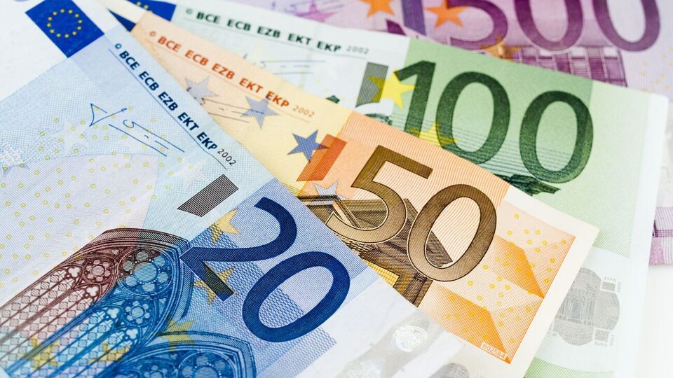 Курс євро опуститься до $0,97 за одиницю, вважають аналітики