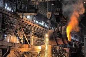 Металлургические заводы работают на 10–20% мощности, а экспорт металлопродукции, по данным таможенной службы, обвалился на 60–90%