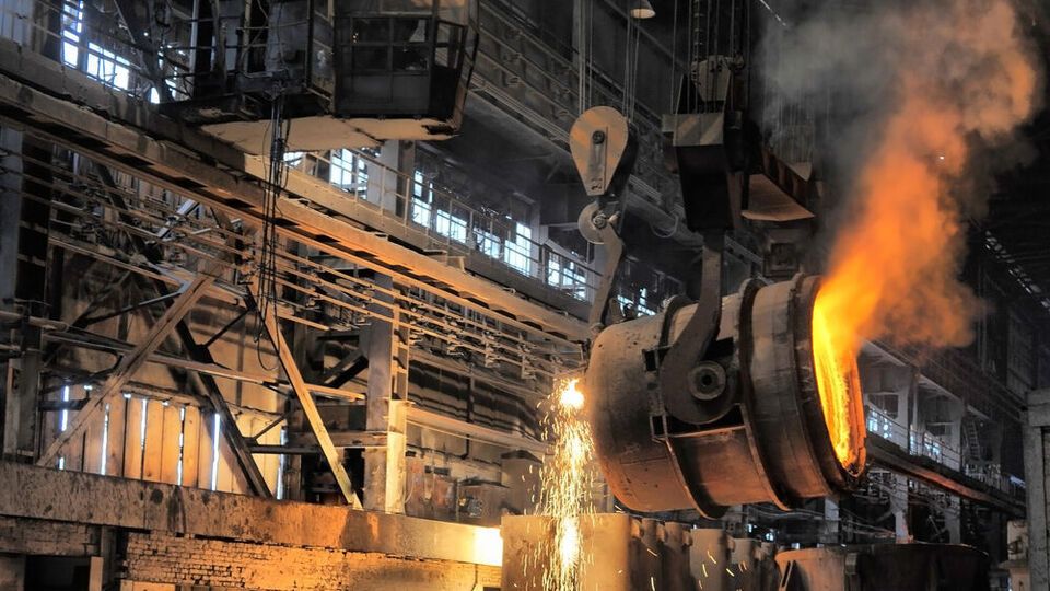 Металургійні заводи працюють на 10–20% потужності, а експорт металопродукції, за даними митної служби, обвалився на 60–90%