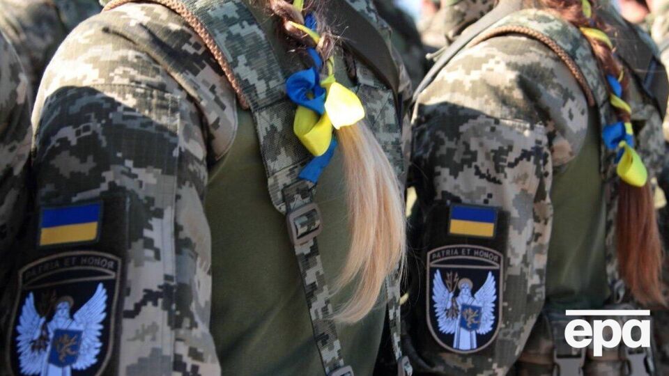Жінок ставитимуть на військовий облік лише за їхньою згодою