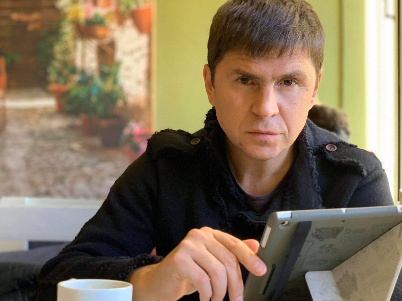 Подоляк закликав жителів тимчасово підконтрольних РФ територій України підготуватися до їхнього звільнення