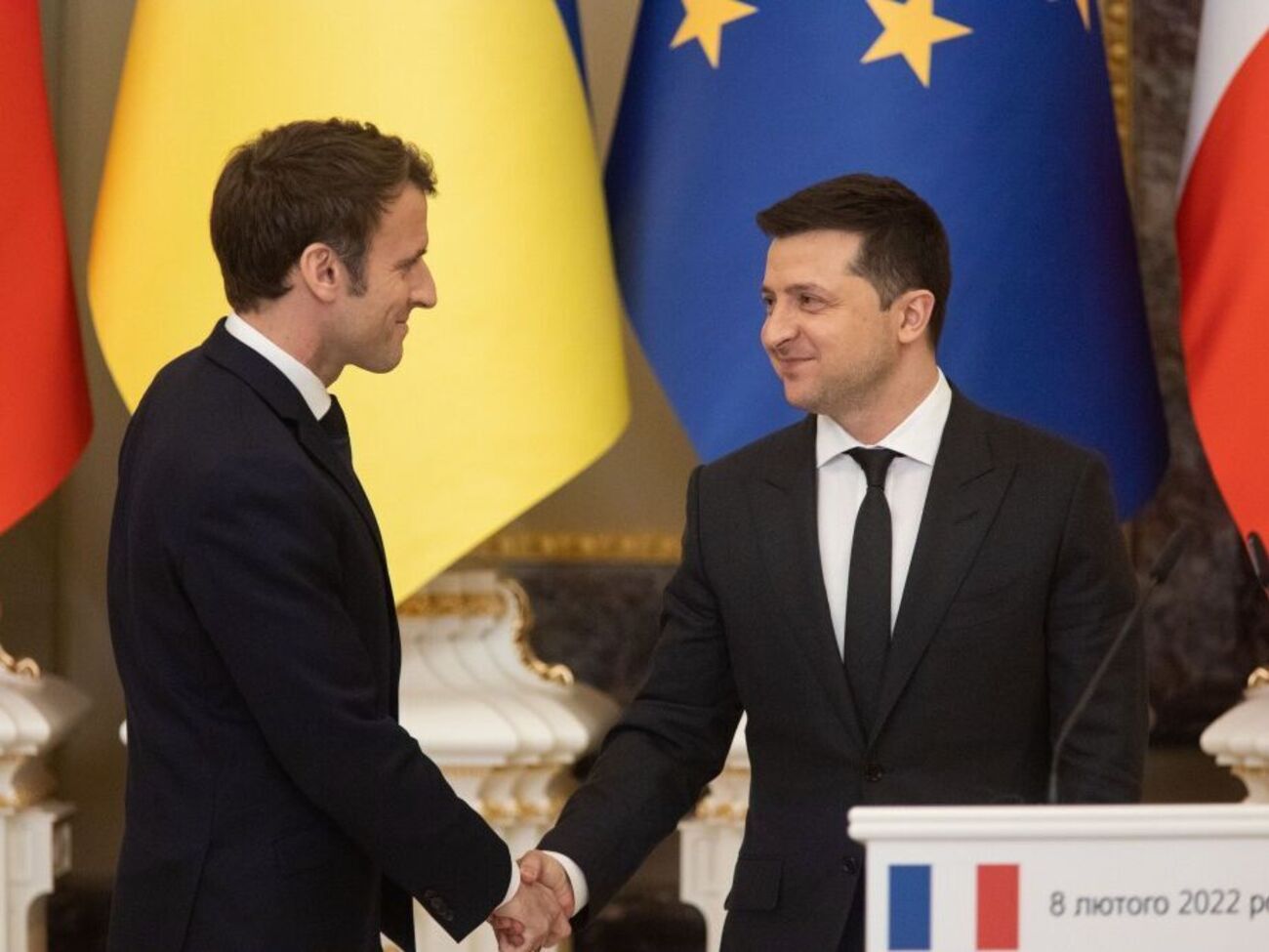Макрон и Зеленский содержательно проговорили полтора часа