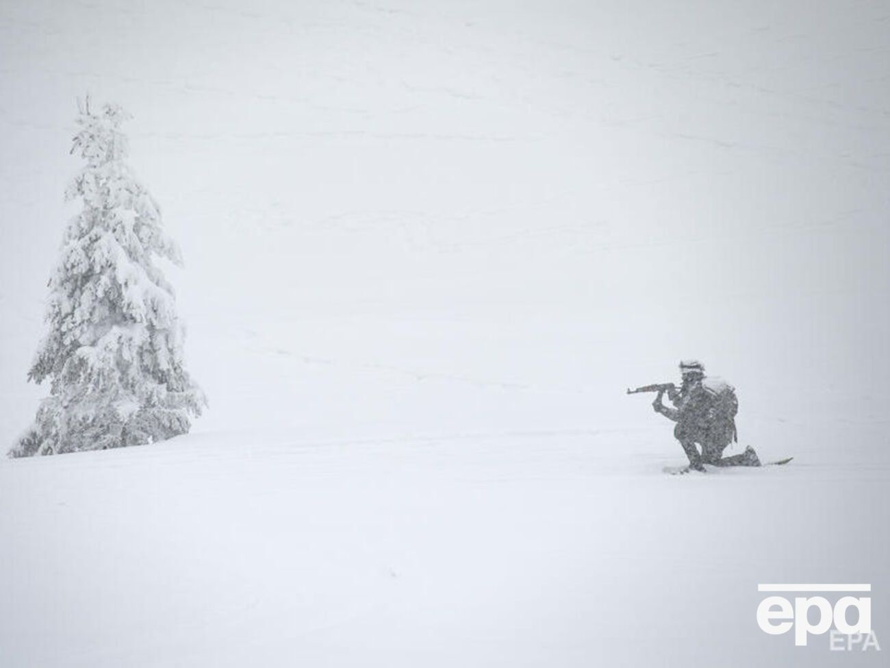 США, Канада, Швеция и Финляндия намерены начать поставки зимней экипировки через несколько недель