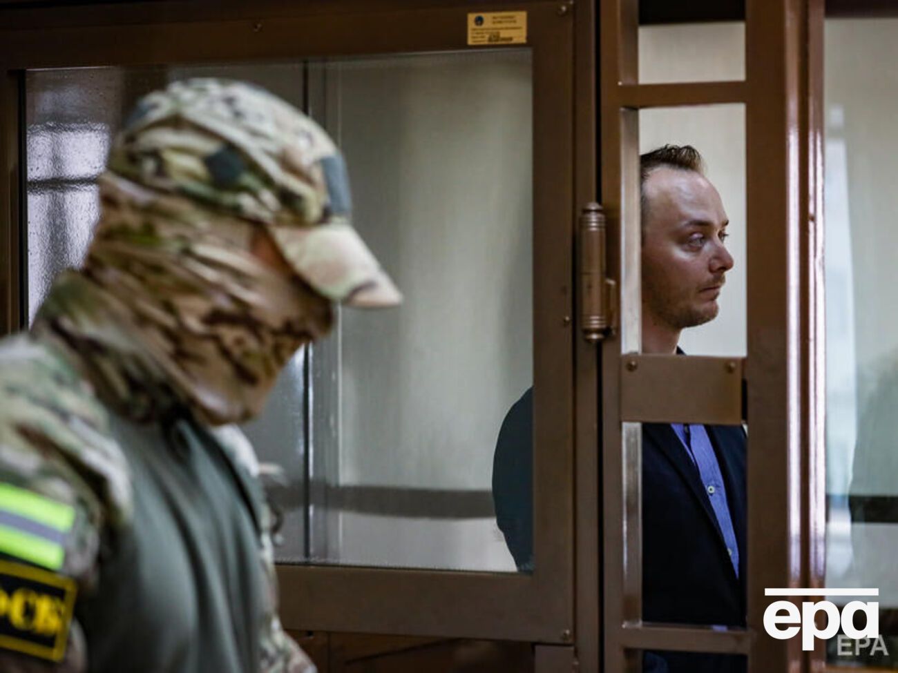 Причиной преследования Сафронова могла стать его статья,&nbsp;опубликованная&nbsp;18 марта 2019 года под заголовком&nbsp;"Су-35 укрепят египетскую силу"