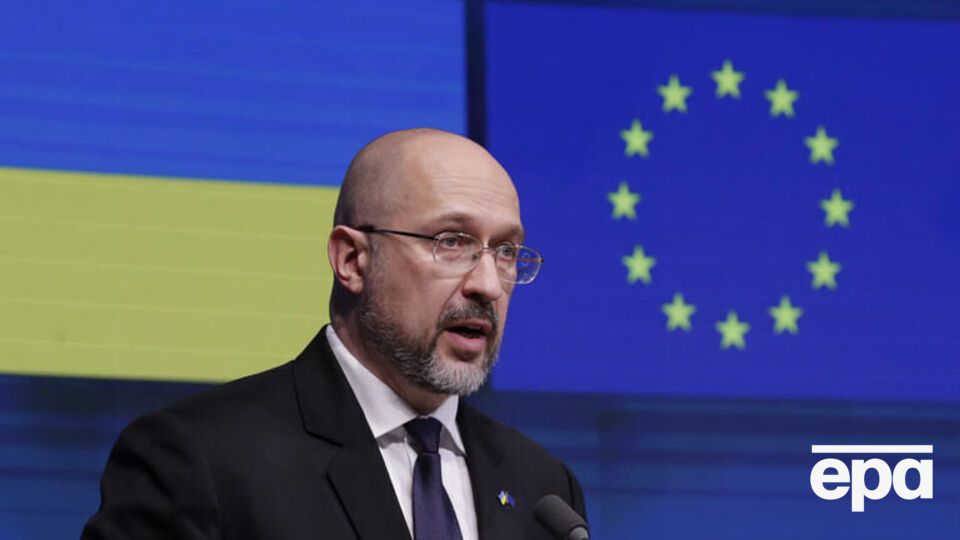 Шмигаль: Візи мають зупинити або припинити
