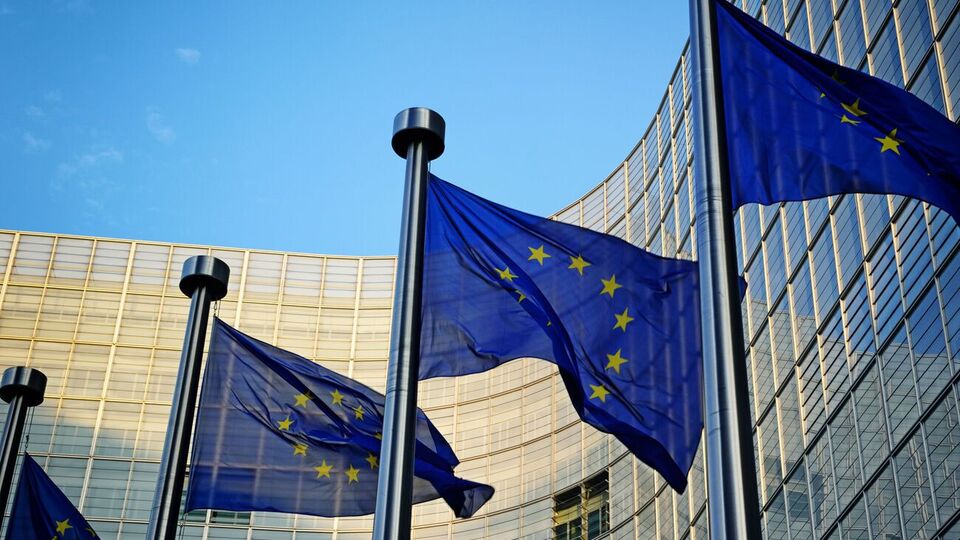 ЄС ввів проти РФ уже сім пакетів санкцій