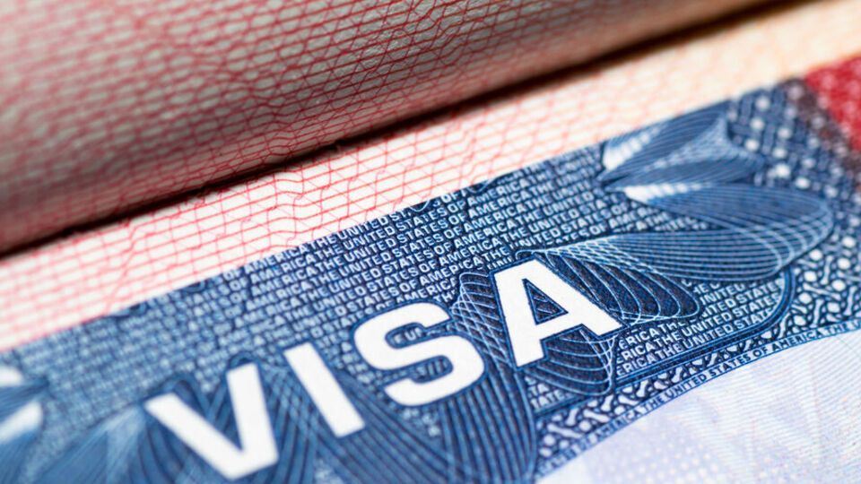 Депутати закликали ЄС повністю припинити дію угоди між ЄС та Росією про спрощений порядок оформлення віз