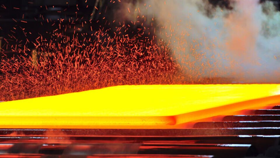 Украинские металлургические компании не могут доставлять свою продукцию покупателям морским путем