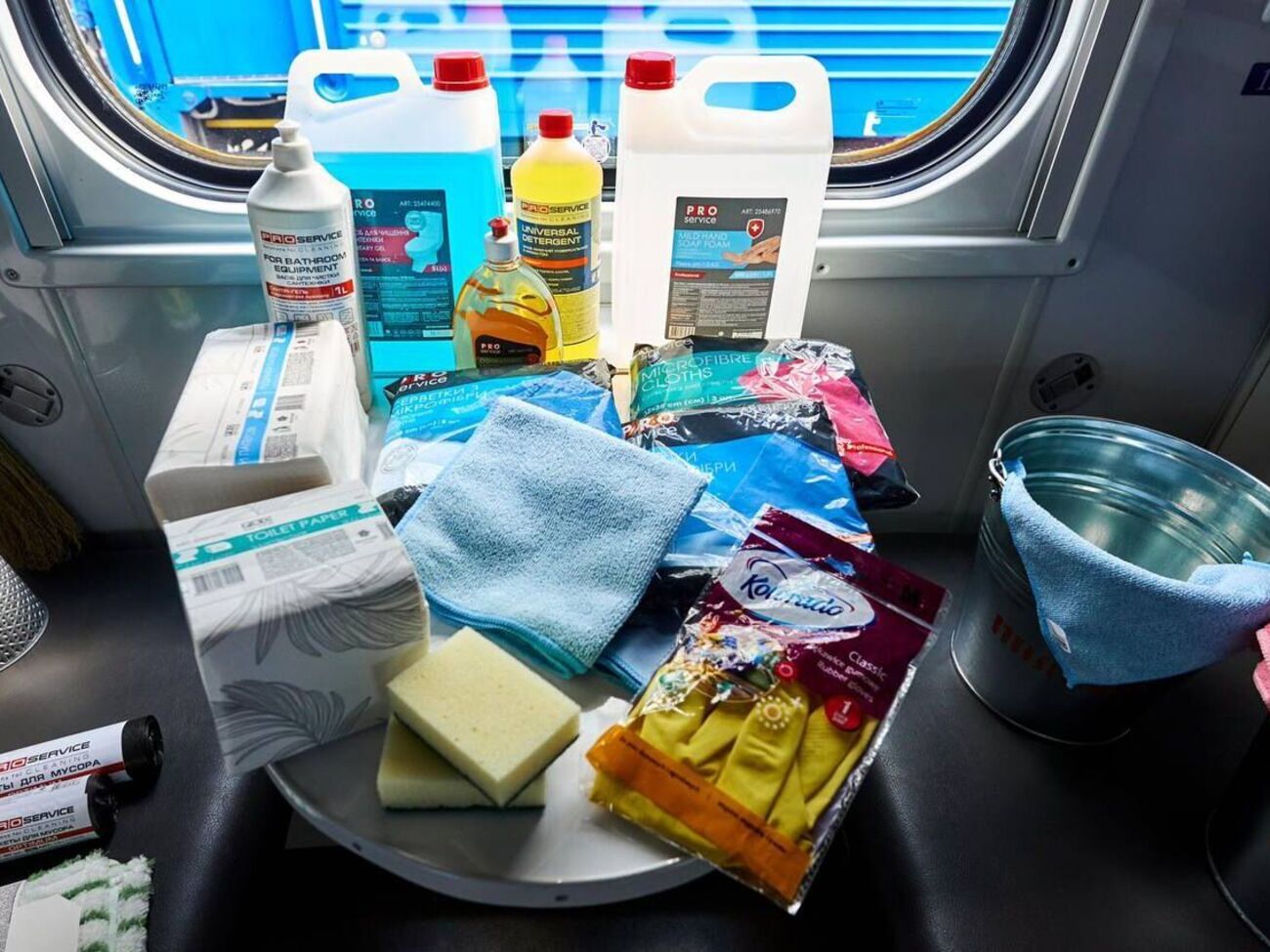 "Укрзалізниця" презентувала "пілотний проєкт" для покращення сервісу у поїздах