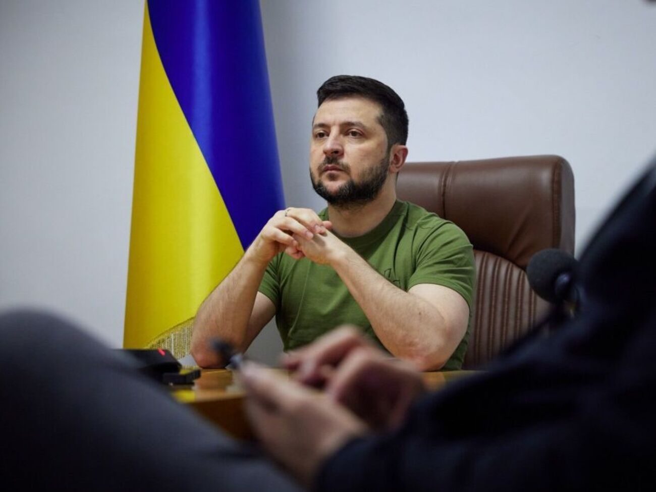 Зеленський заслухав доповіді щодо ситуації на лінії фронту