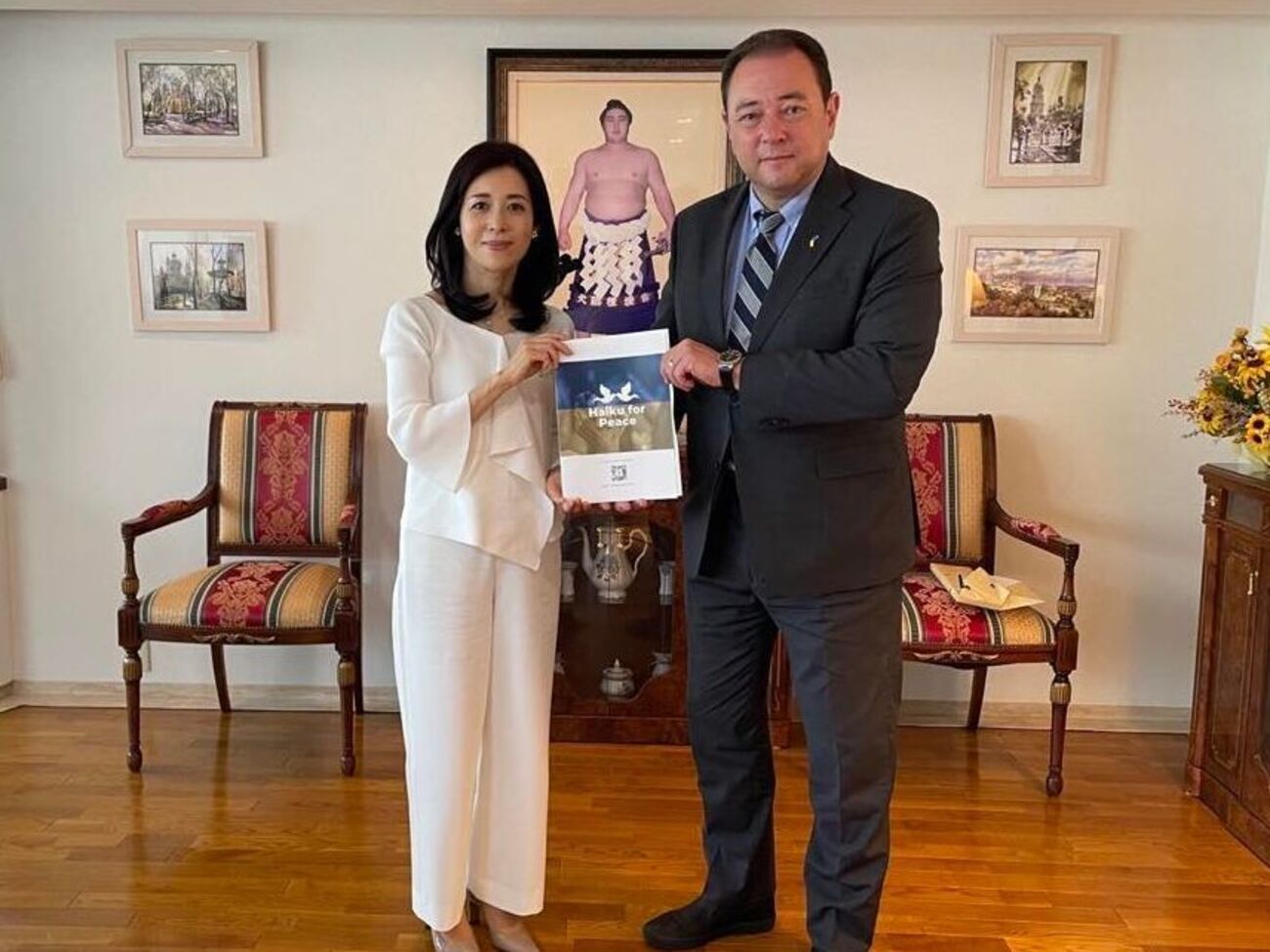 Корсунский сообщил, что Маидзуми планирует издать в Японии хайку харьковчанки Симоновой