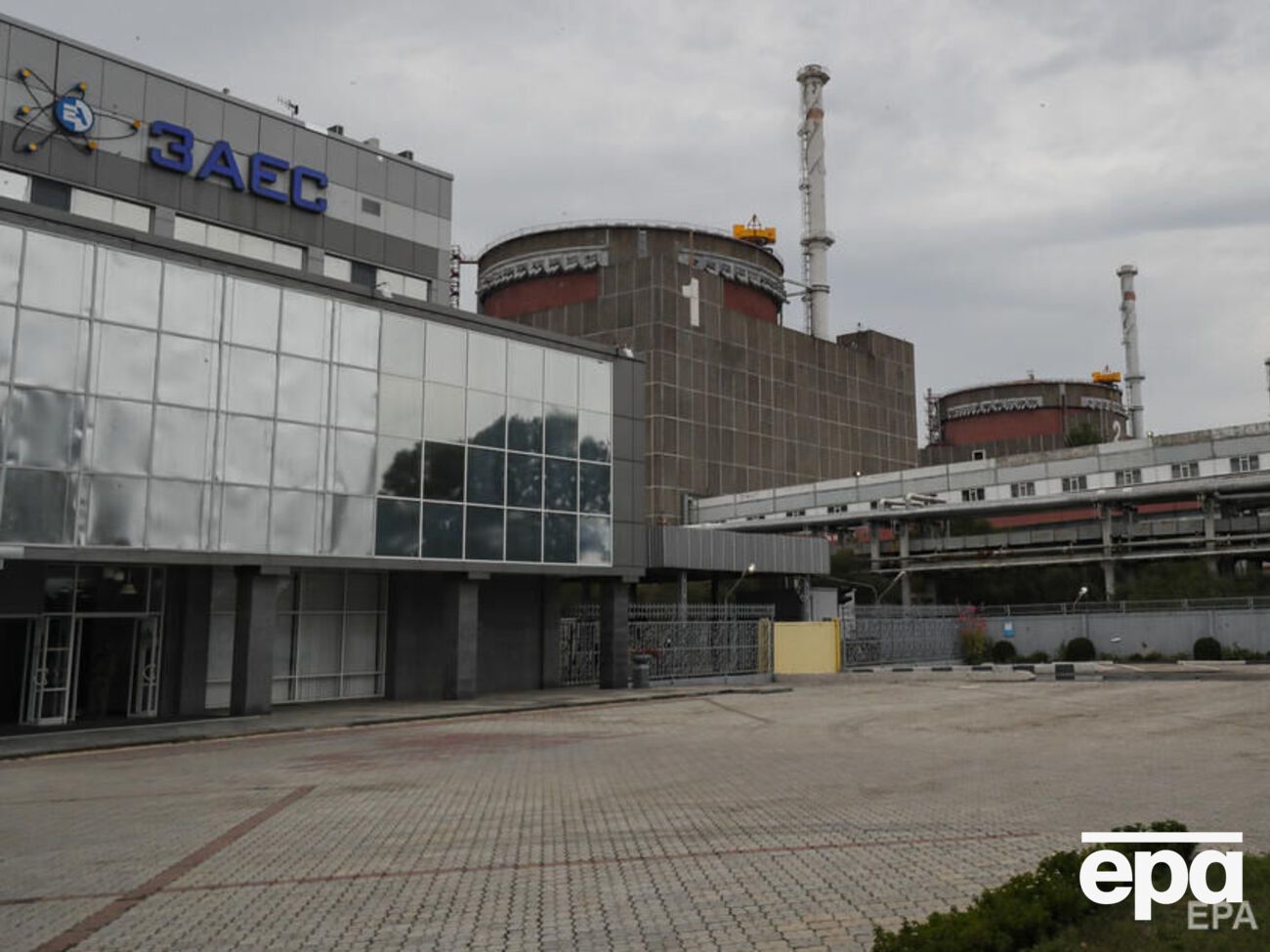 В начале марта ЗАЭС оказалась под оккупацией российских военных и работает под их контролем