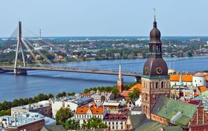 Попасть в страны Балтии даже с визами россиянам будет непросто