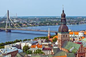 Попасть в страны Балтии даже с визами россиянам будет непросто