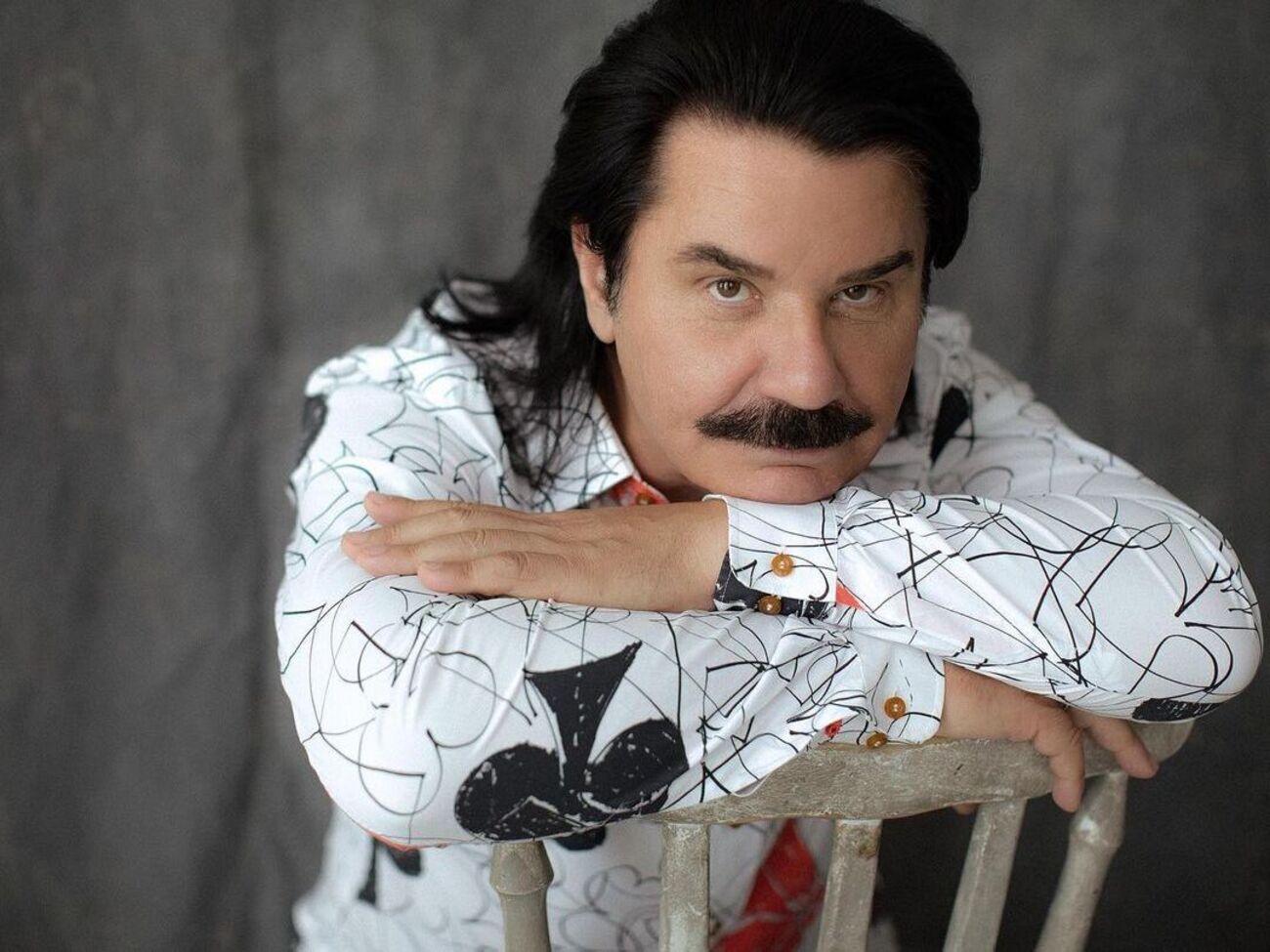 Зибров родился в 1957 году