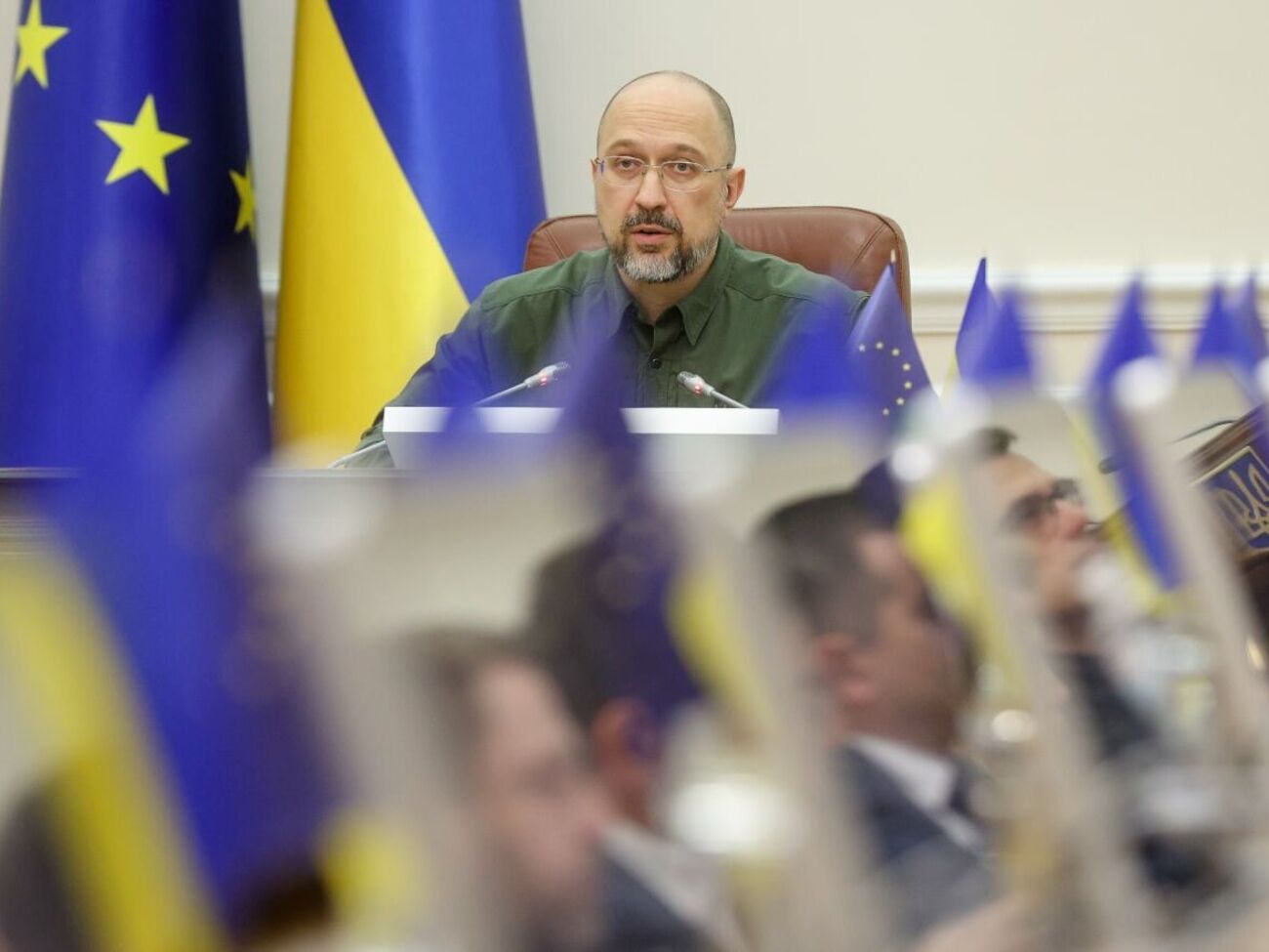 Шмыгаль заявил, что правительство Украины начало консультации с лидерами ЕС по поводу финансовой помощи на следующий год