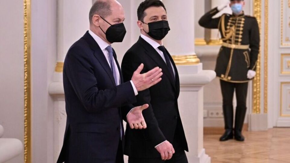 Зеленский поговорил с Шольцем о немецкой поддержке Украины (иллюстративное фото)