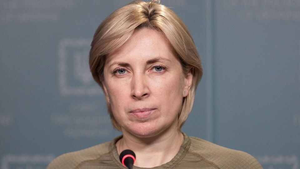 Министр по вопросам реинтеграции временно оккупированных территорий Ирина Верещук будет руководить новосозданным штабом
