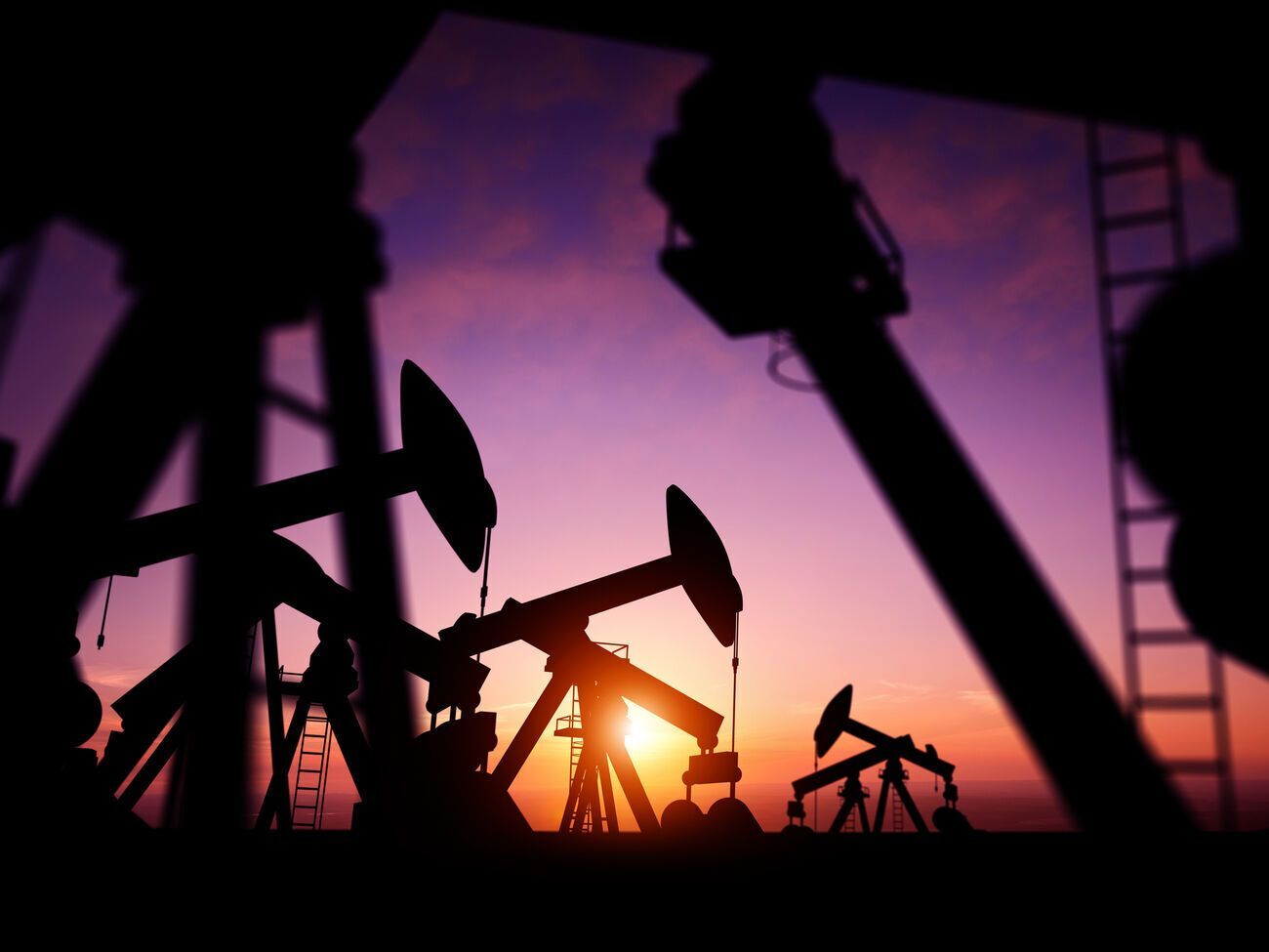 Нефть марки Brent опустилась ниже $90 за баррель на фоне усиления опасений по поводу рецессии