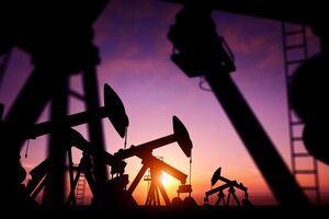 Нефть марки Brent опустилась ниже $90 за баррель на фоне усиления опасений по поводу рецессии