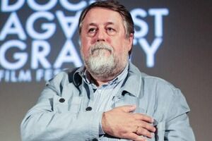 Манский: Никак не могу связывать с тем ужасом, который она репродуцирует, с тем горем, которое она приносит на мою Родину