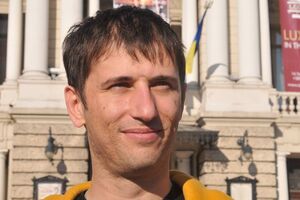 Літинський зараз перебуває в Польщі