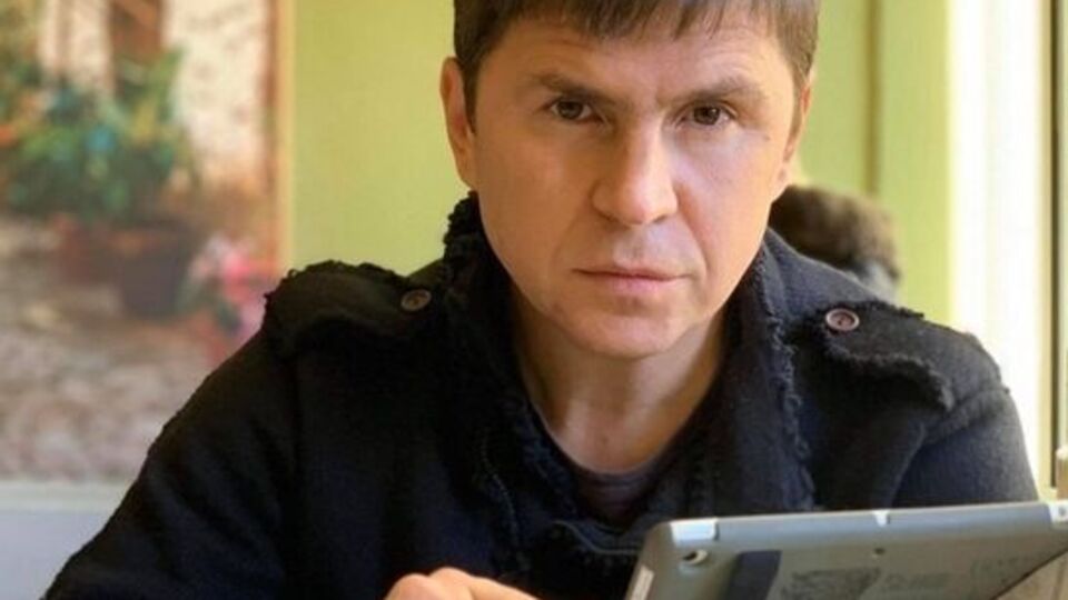 Подоляк отмечает несогласованность реакций оккупантов на украинское контрнаступление