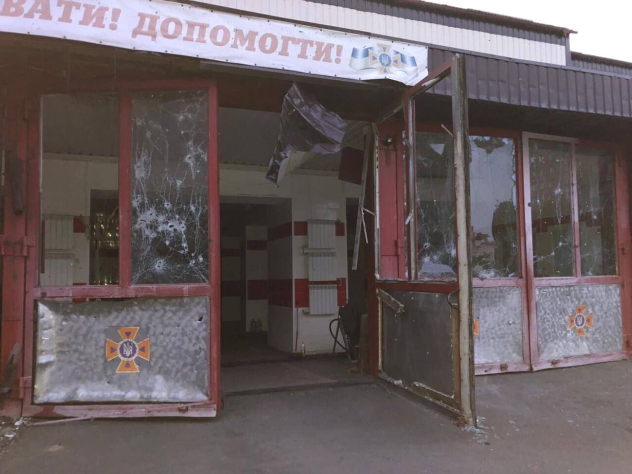 Окупанти знову обстріляли будівлю ДСНС у Бахмуті