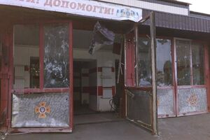Оккупанты вновь обстреляли здание ГСЧС в Бахмуте